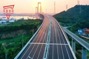 江苏首条“未来高速公路”建成，5G+车路协同开启中国自动驾驶新阶段